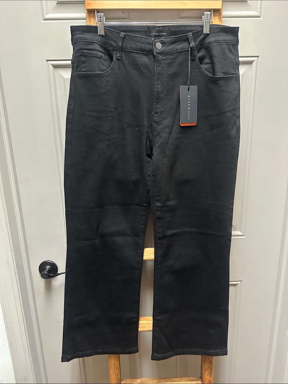 Straight Leg Women’s Jeans in Black - REISS